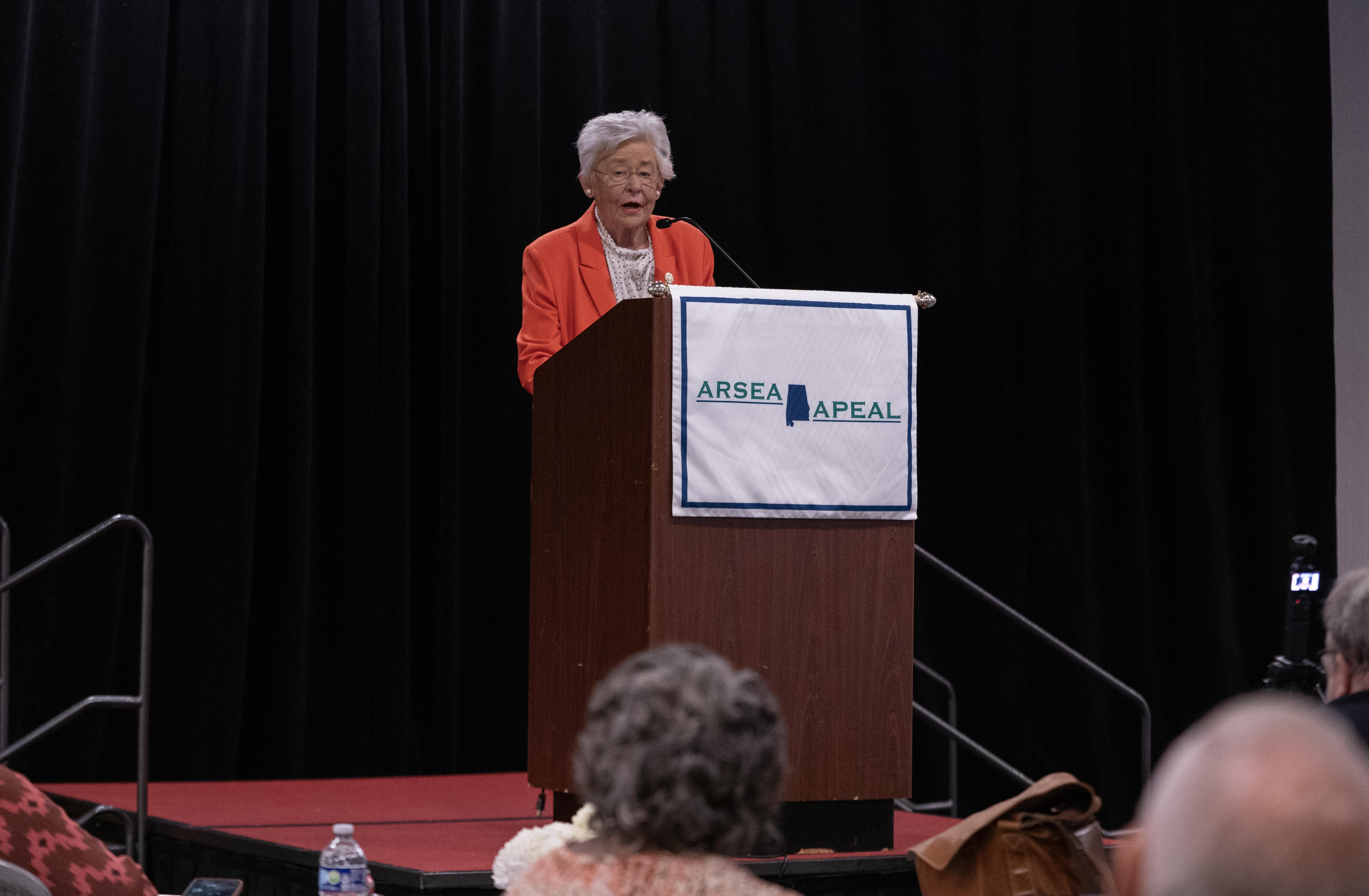 Governor Ivey addresses the crowd